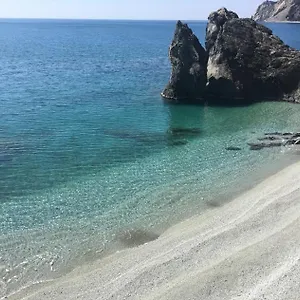 https://la-scogliera.hotelitalianriviera.com