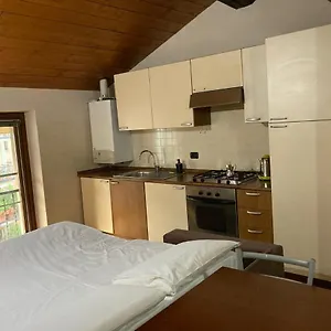 downtown-room.it-lombardy.com/