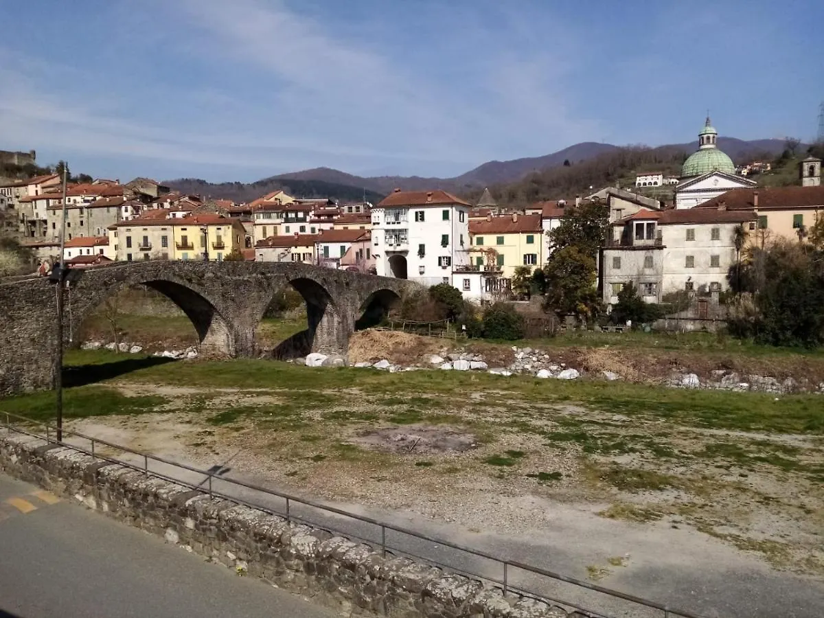 Holiday home Casa Del Vicolo Verde Pontremoli Italy